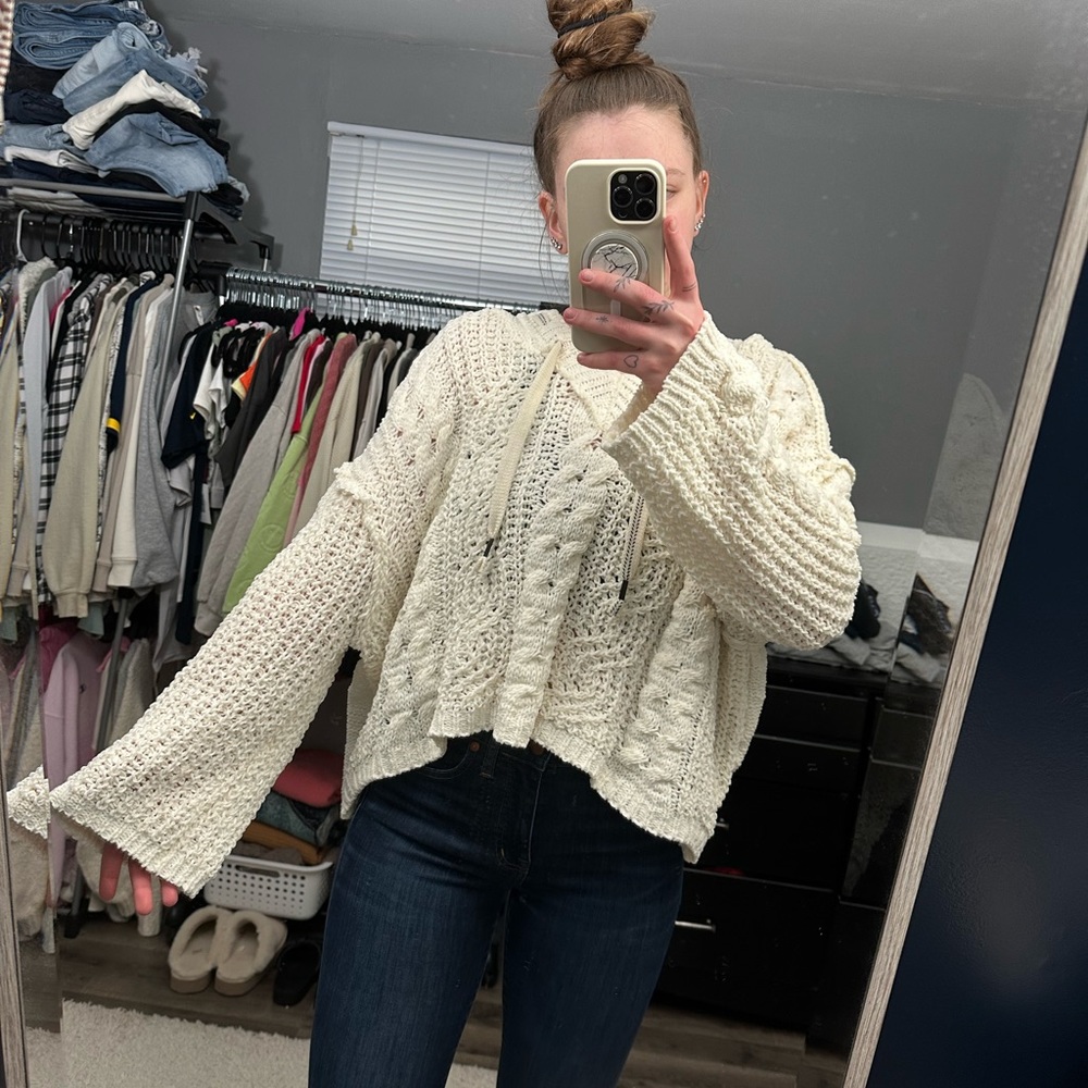 POL Hooded Sweater